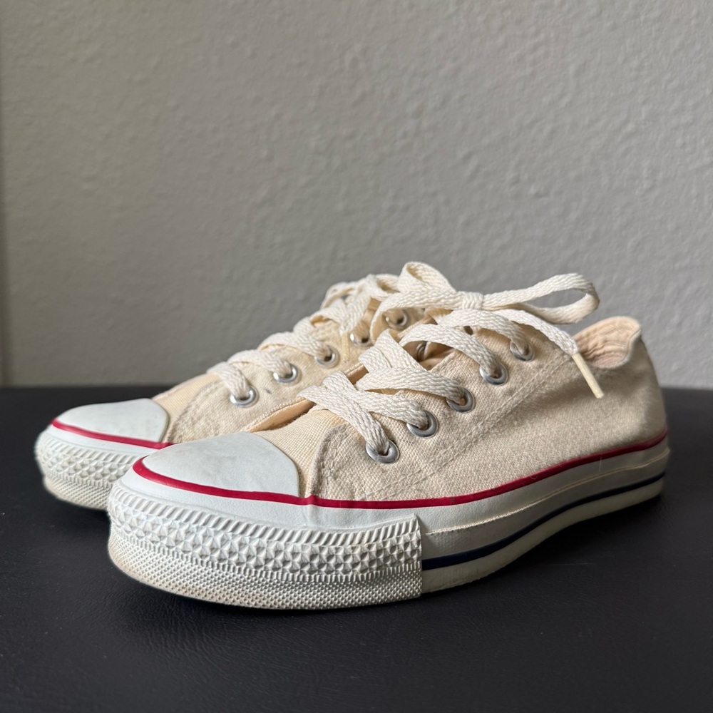 Converse cream low top Chuck Taylor made in USA size 3.5